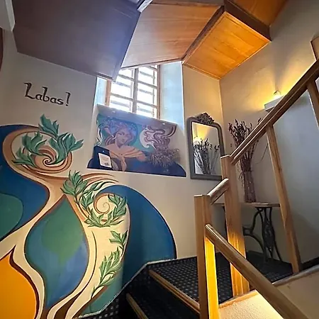 25 Hostel