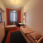 25 Vandrarhem
